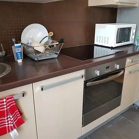 Privee Pour 2 Personnes Dans Un De 3 Chambres